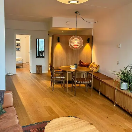 Penthouse With Two Balconies Near Vesterbro * Copenhague